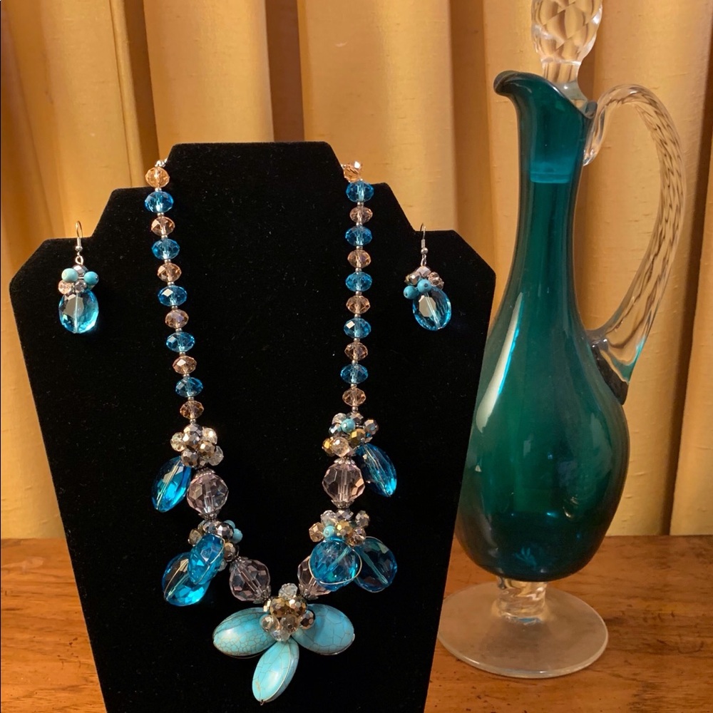 Necklace & Earrings Blue & Pink - Picture 2 of 3